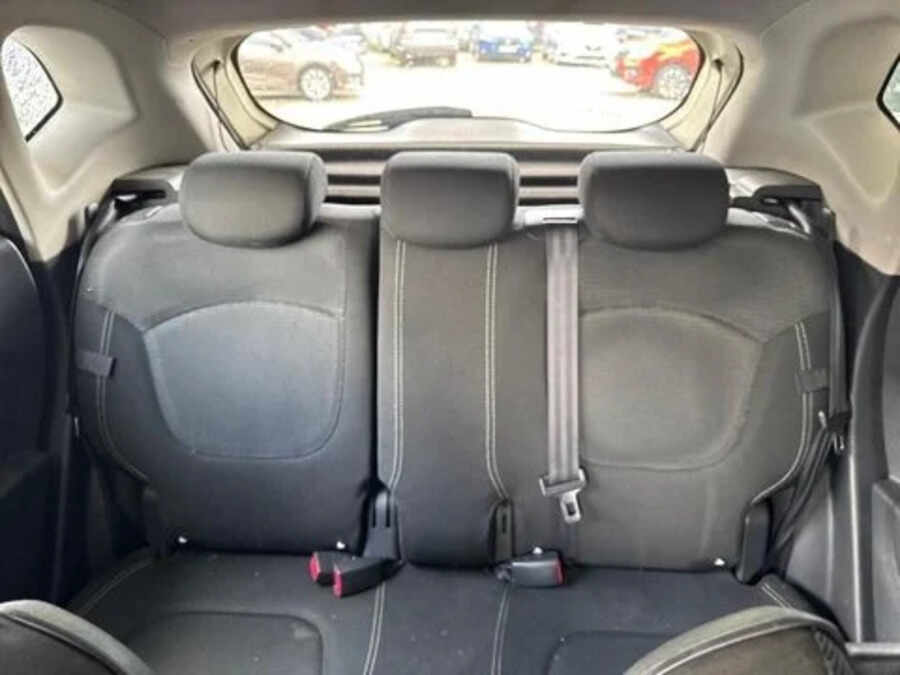 Renault Captur (Photo 7)