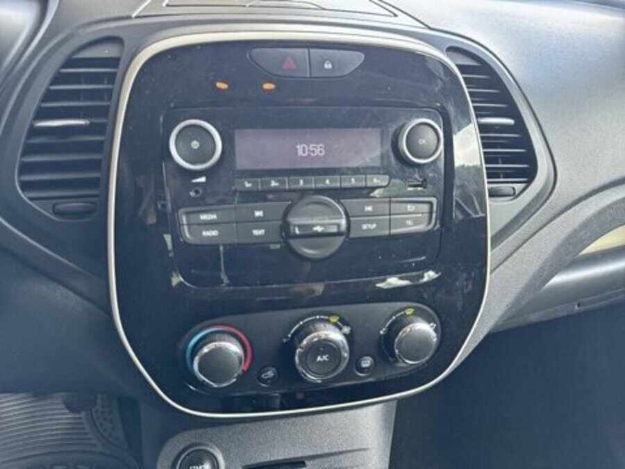 Renault Captur (Photo 10)
